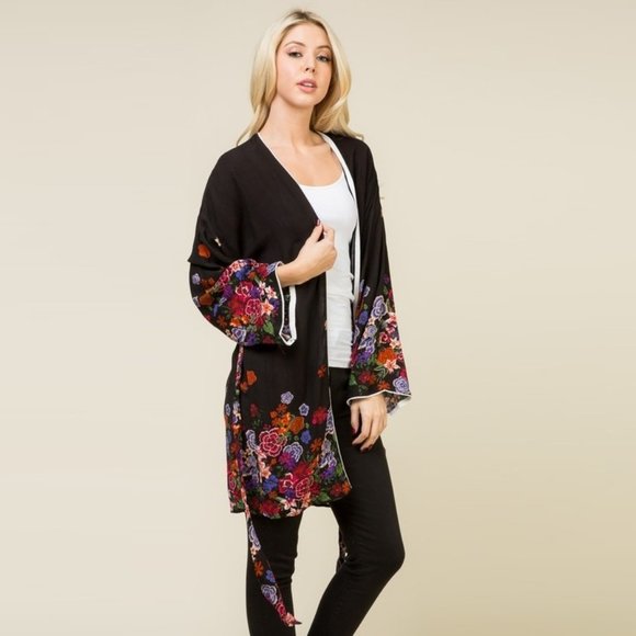 Lumiere Floral Print Kimono Jacket • NWT • Polyester • Long Sleeve • Waist Tie - Picture 2 of 6